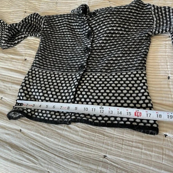 Chiaramente Black & White Textured Cardigan Sz M Made in Italy Acrylic Wool - Picture 10 of 11